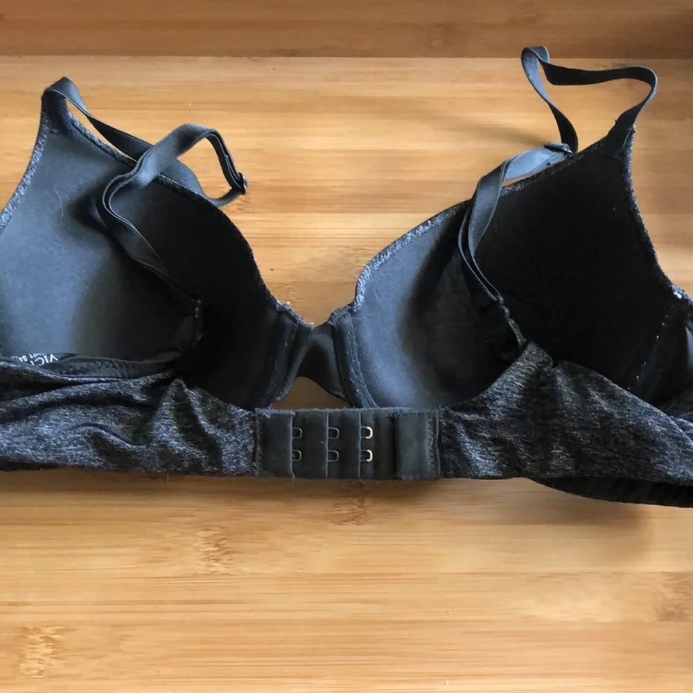 Victoria’s Secret bra - Picture 2 of 4